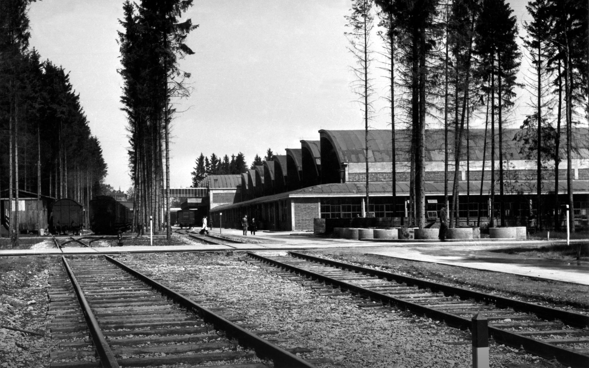 Establishment of the “shadow plant” Allach in 1936.