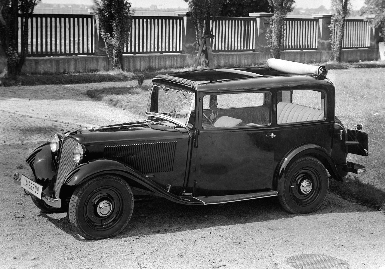 BMW 303 Roll-top Sedan
