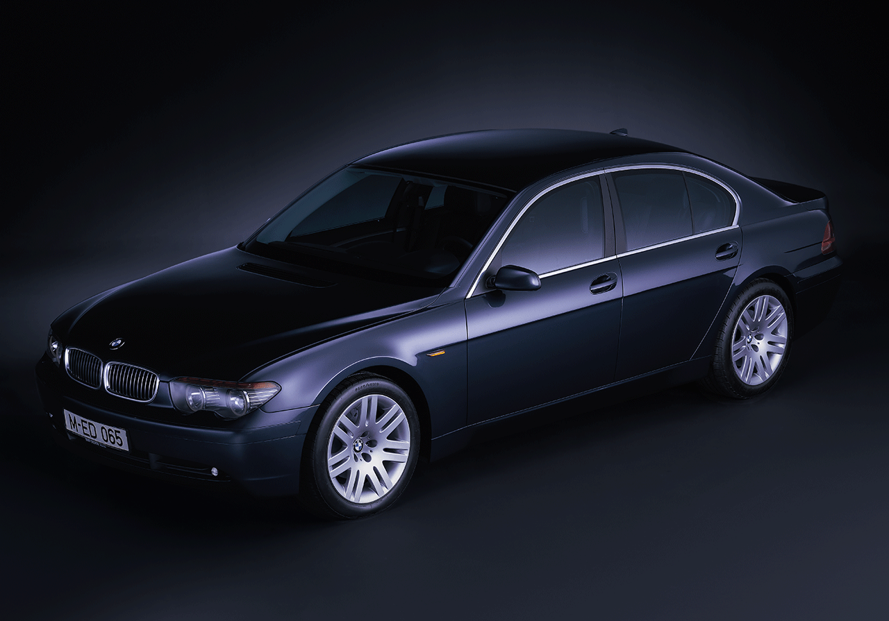 BMW 740i (E65)