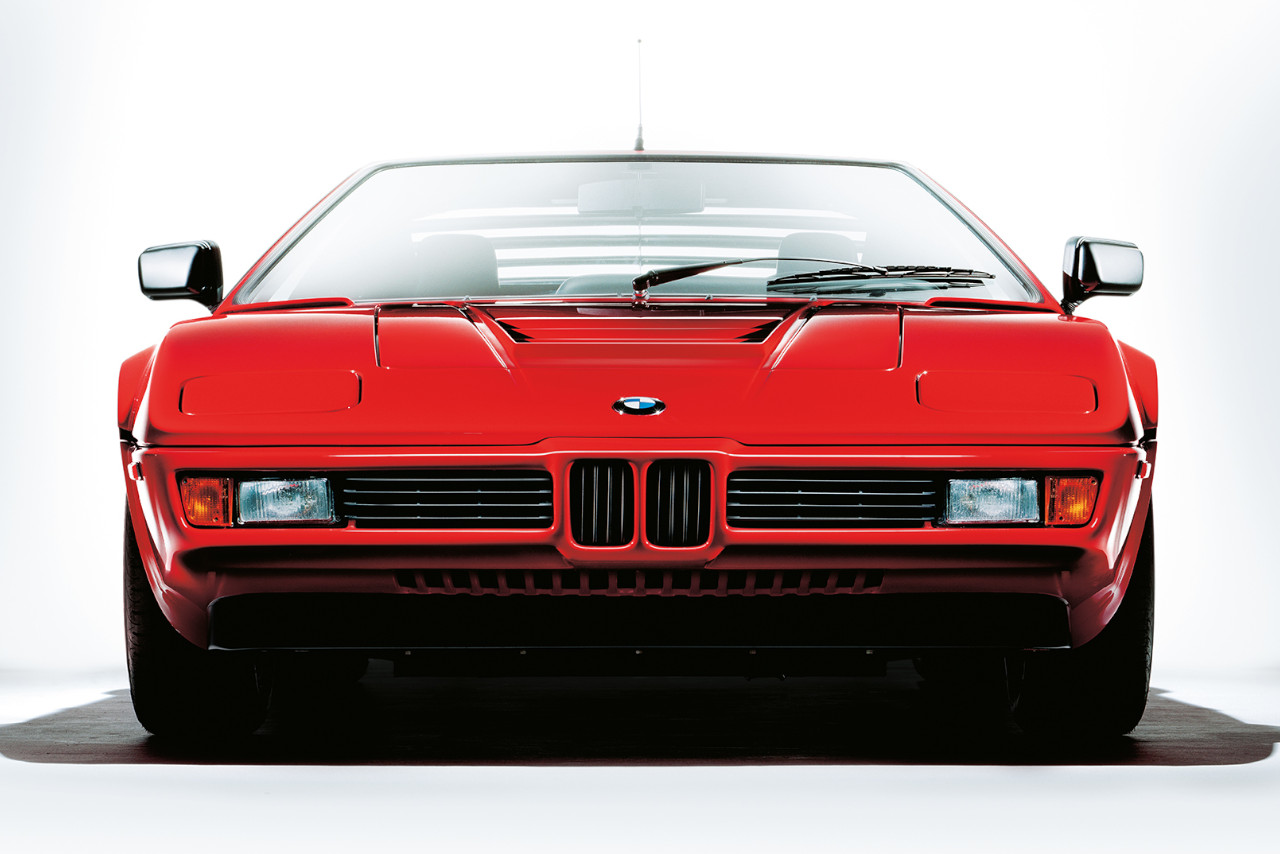 Roter BMW M1