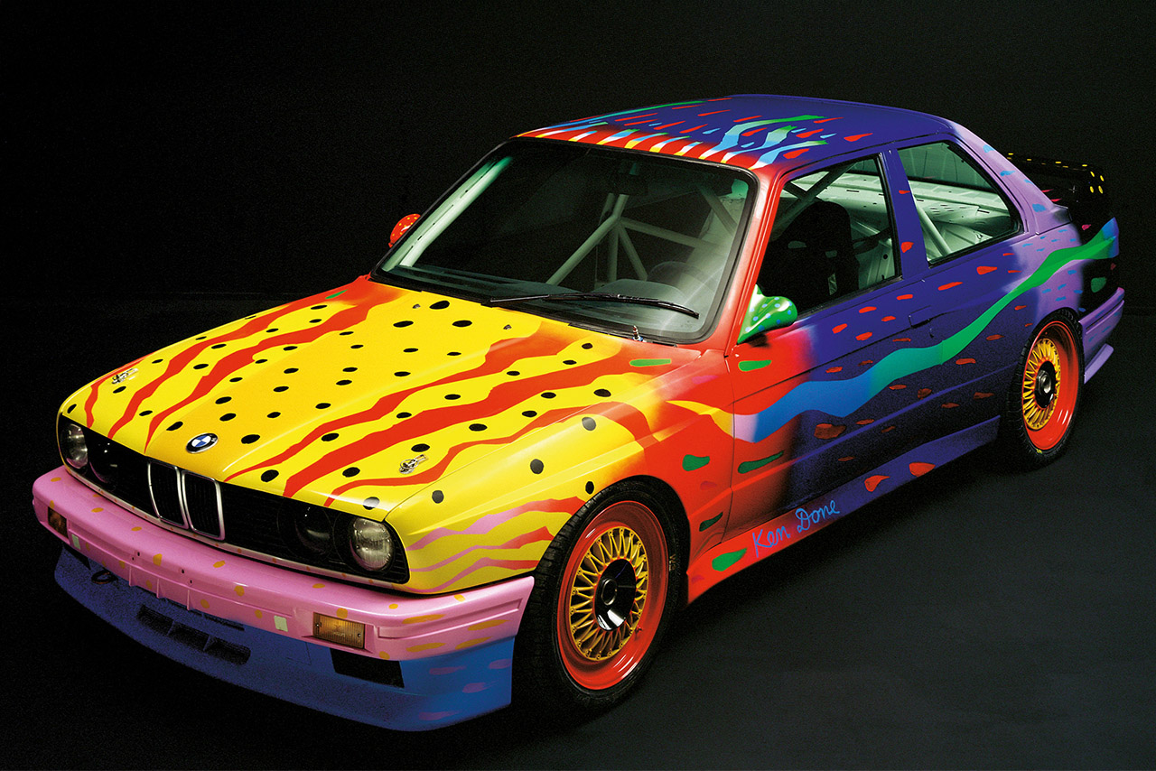 BMW M3 in buten Intensiven Farben, die die Papageien in Australien widerspiegeln sollen