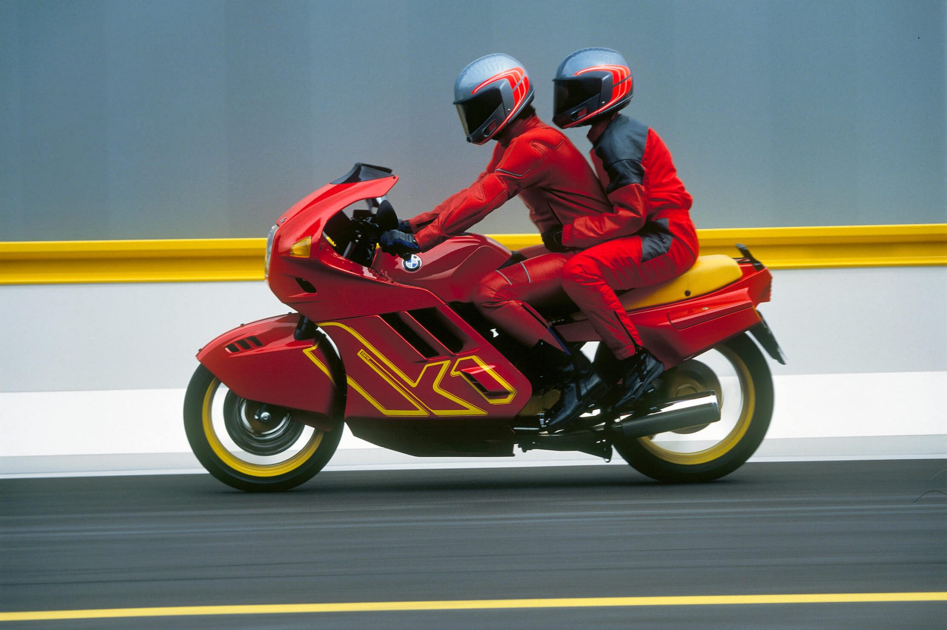 Motorradrennen in Schwarz-Weiss