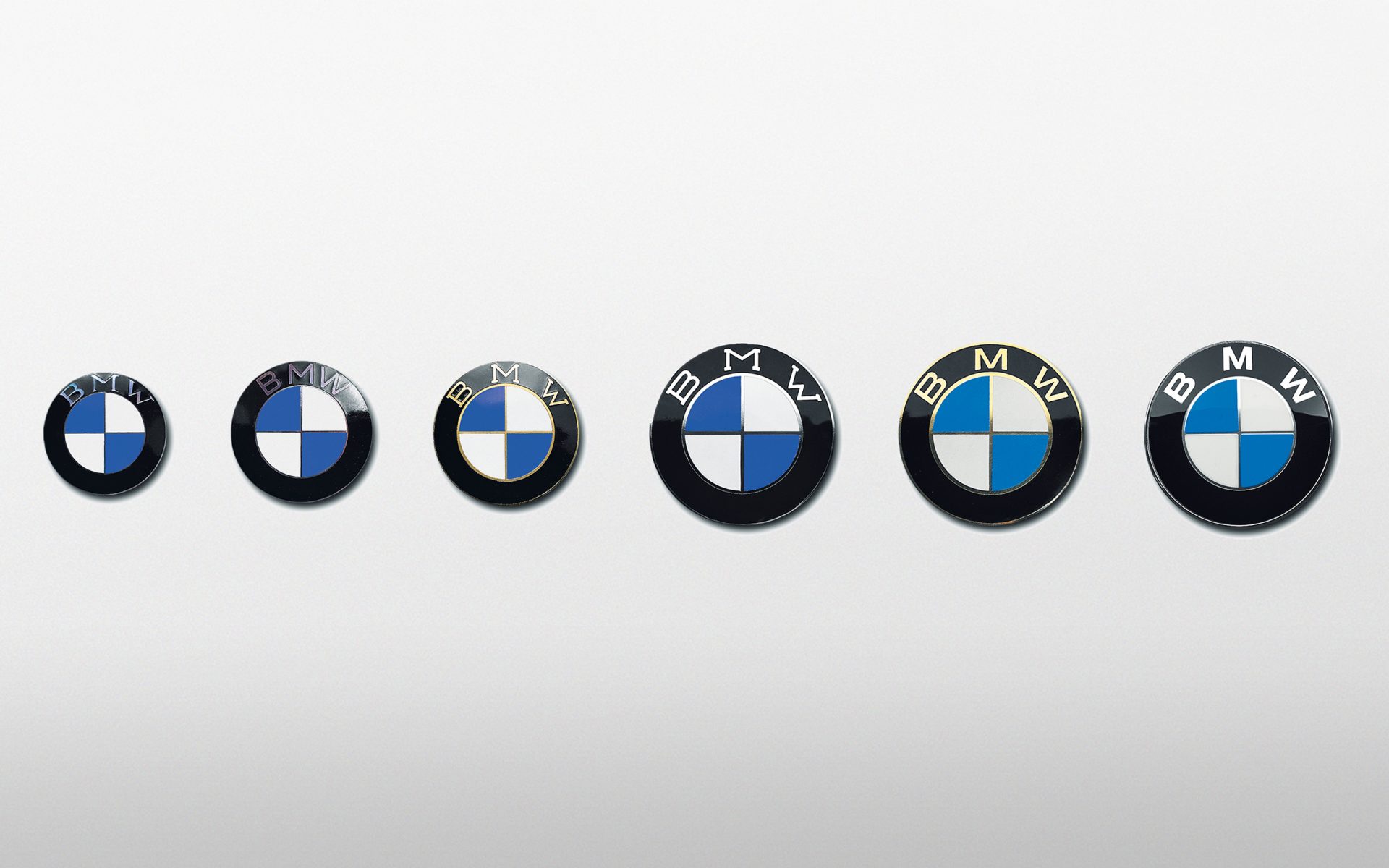 Evolution of the BMW trademark logo.