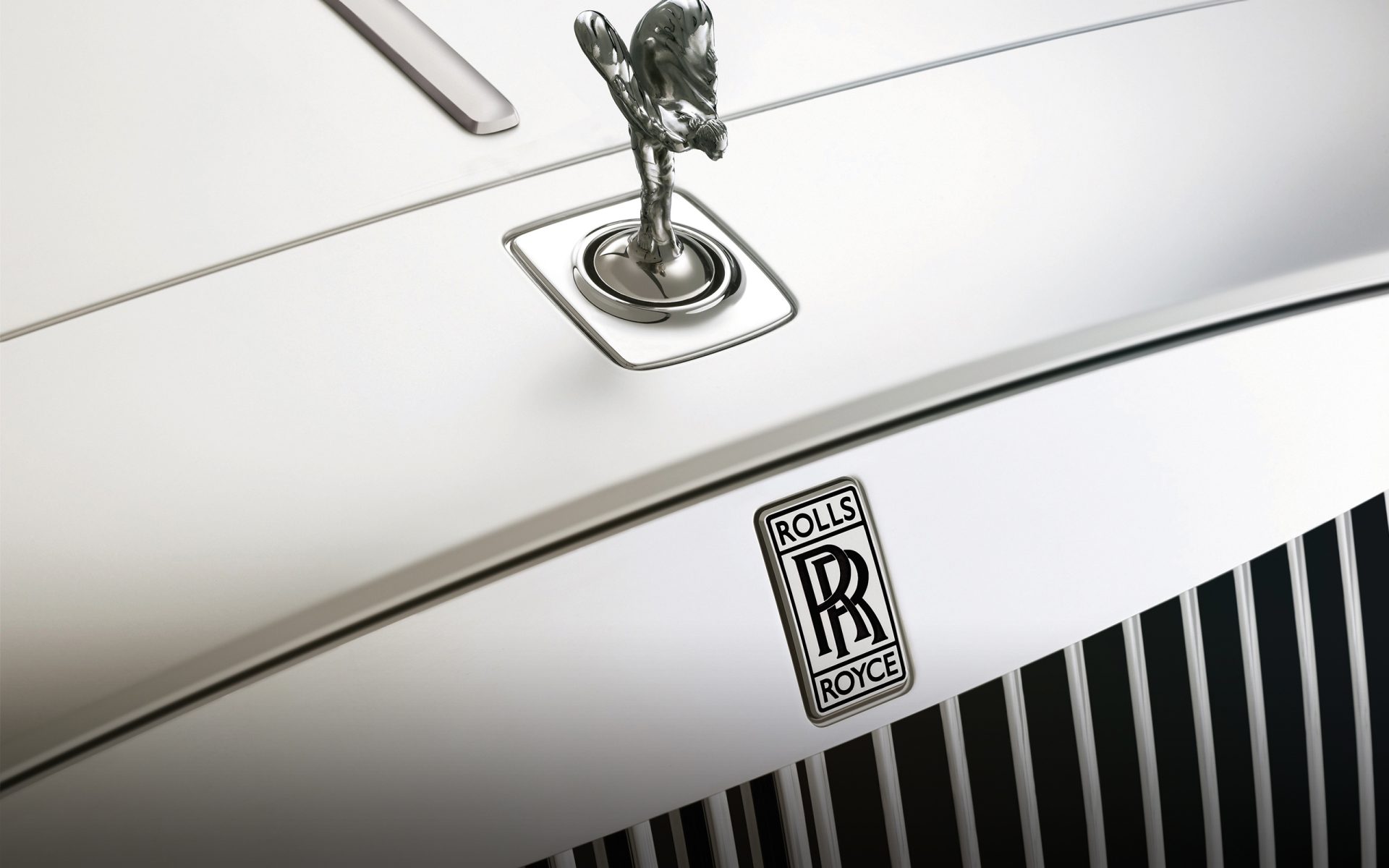 Rolls-Royce joins the BMW Group.