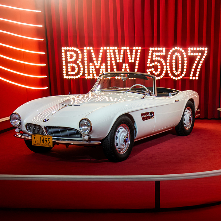 A BMW Classic model is exhibited in the Elvis room.