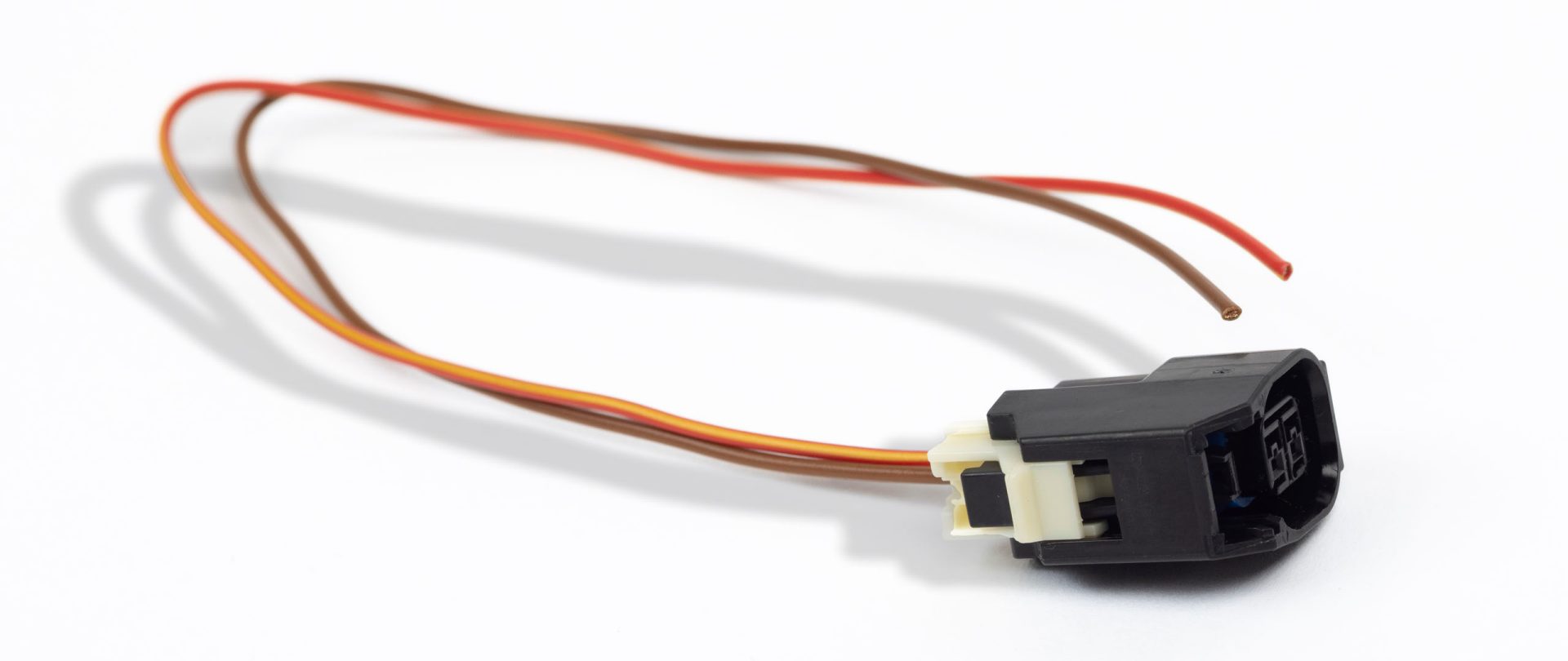 Socket housing repair kit