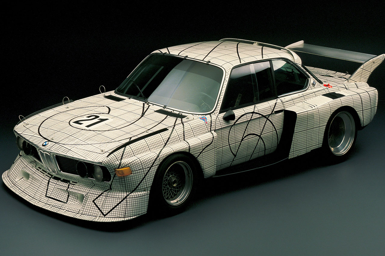 BMW 3.0 CSL in white with a black grid on it