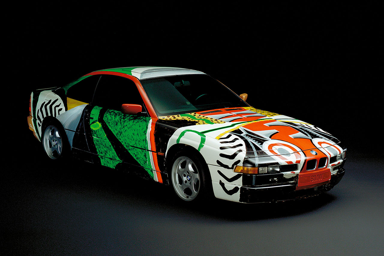 BMW 850 CSi painted looking like a x-ray of an car.